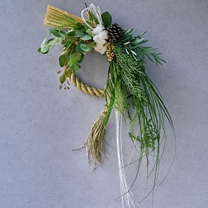 福を呼ぶ新年の輪飾り