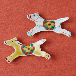 赤地径さんの九谷焼箸置き2個セット 馬