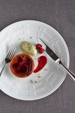 サクサクタルトにうっとり? PATISSERIE ASAKO IWAYANAGIの「サクランボのコンフィチュールタルト」