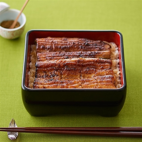 近三　うなぎの蒲焼 2尾