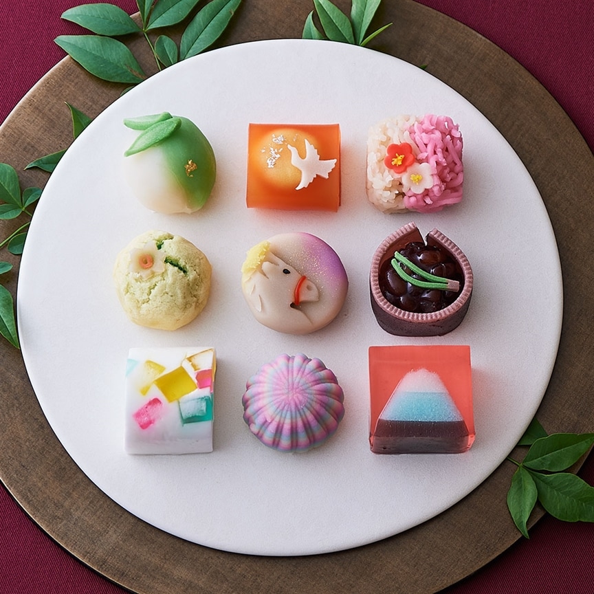 お年賀や新春ギフトに。2026年干支モチーフの「縁起菓子」が大集合